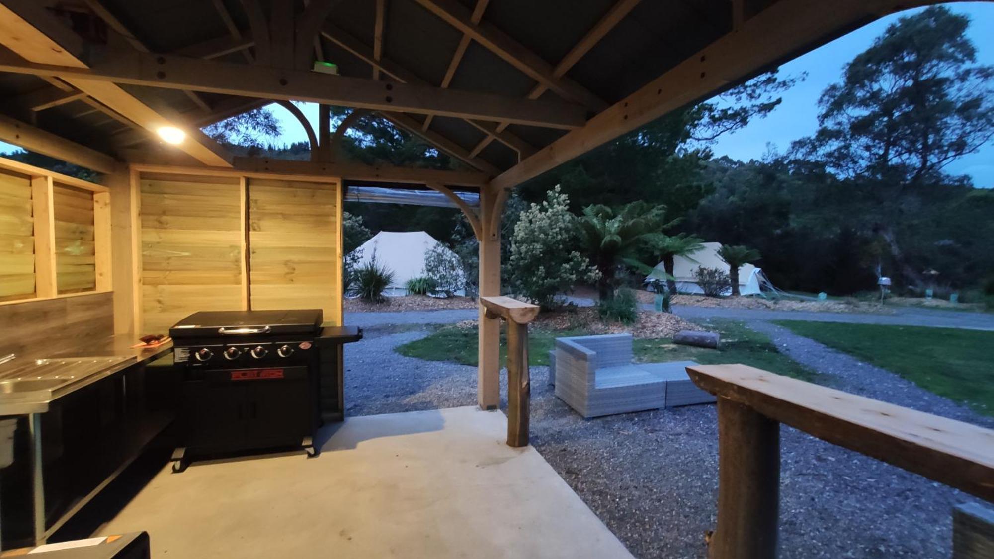 Glamping At Zeehan Bush Camp Extérieur photo